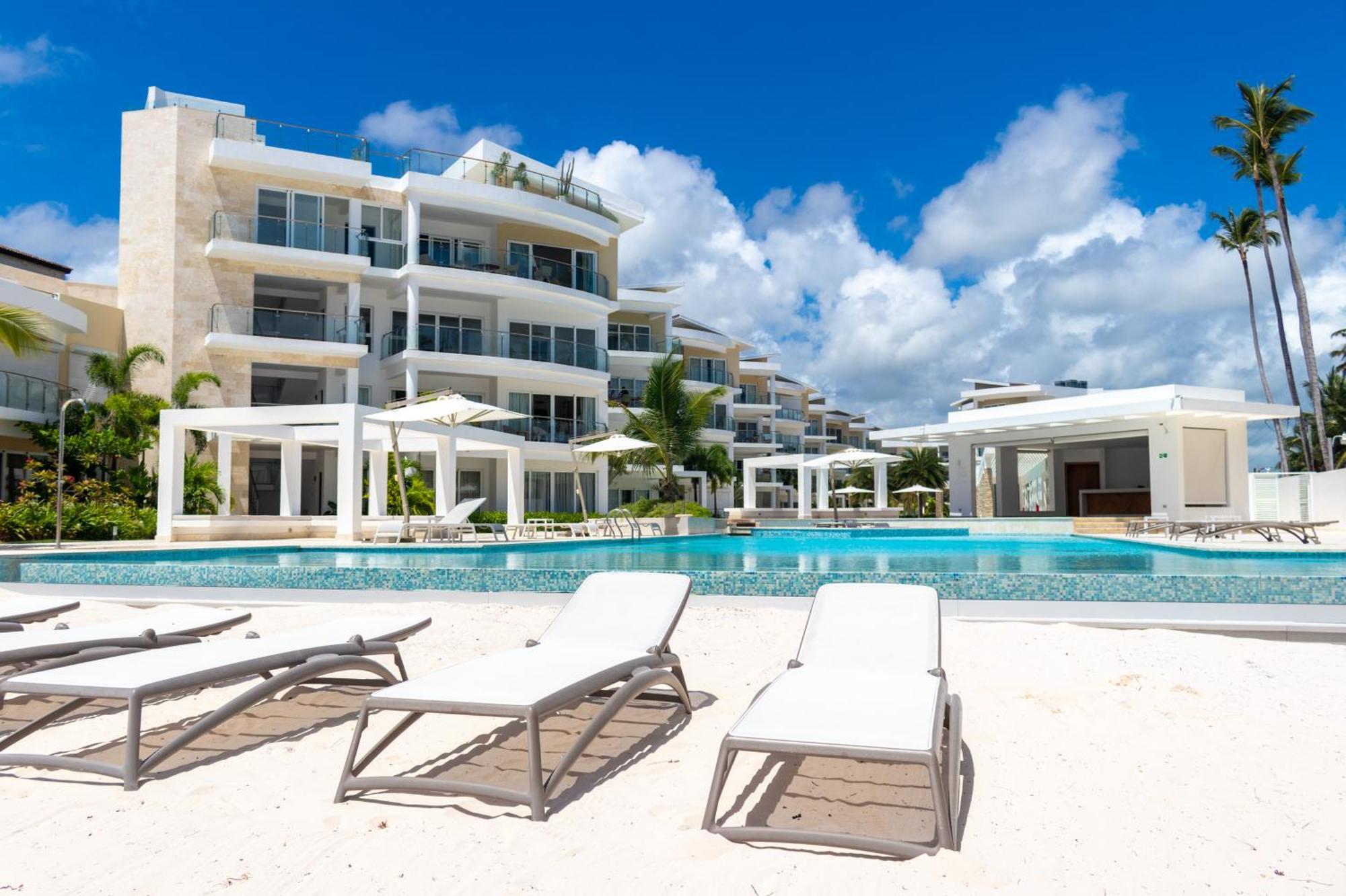 Family Getaway Apartment - Right On The Beach Punta Cana Exterior foto